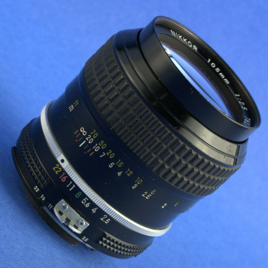 Nikon Nikkor 105mm 2.5 Ai Lens