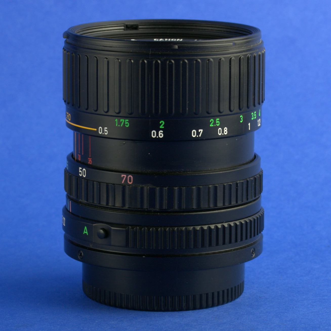 Canon FD 35-70mm 3.5-4.5 Macro Lens Beautiful Condition