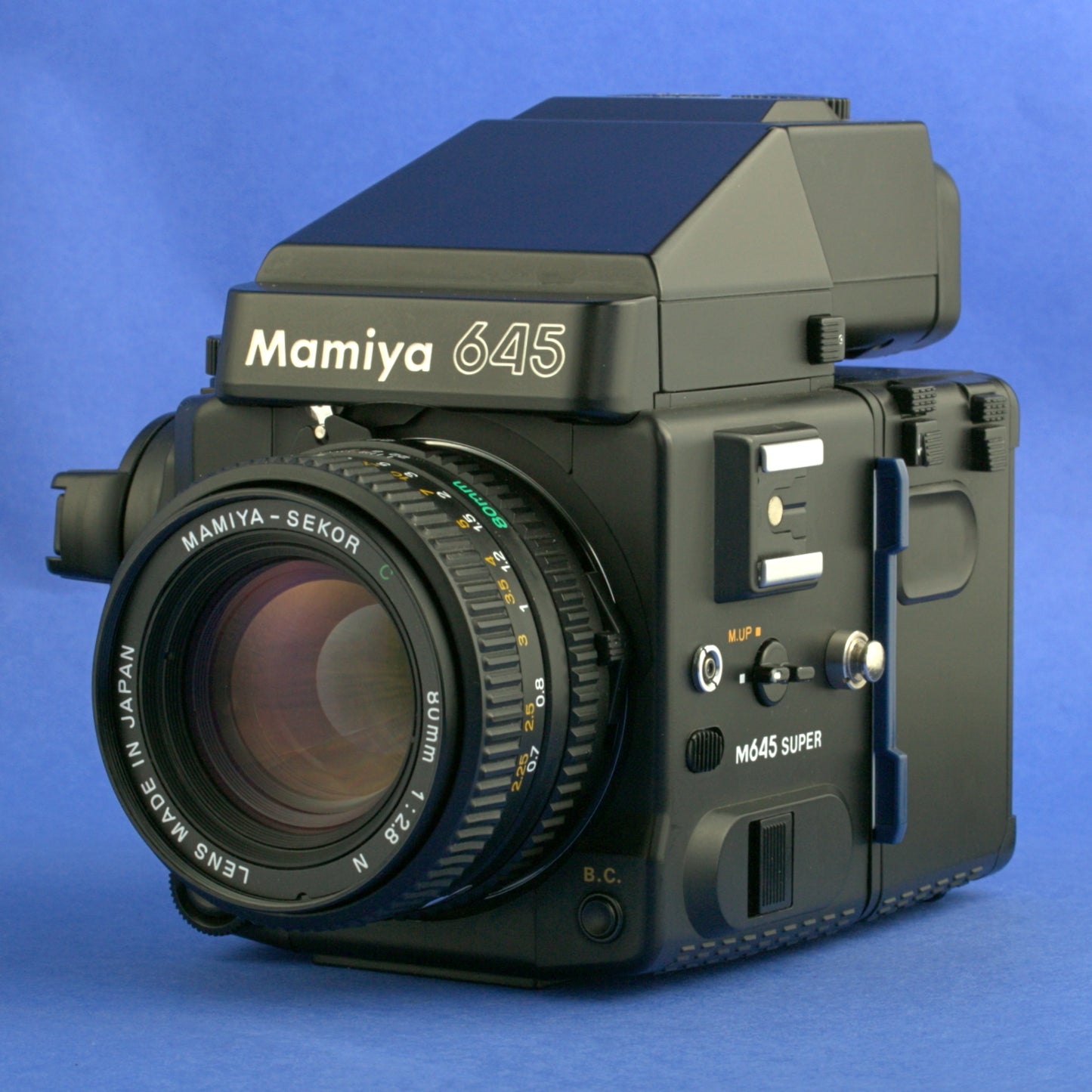 Mamiya M645 Super Medium Format Camera Kit Near Mint Condition