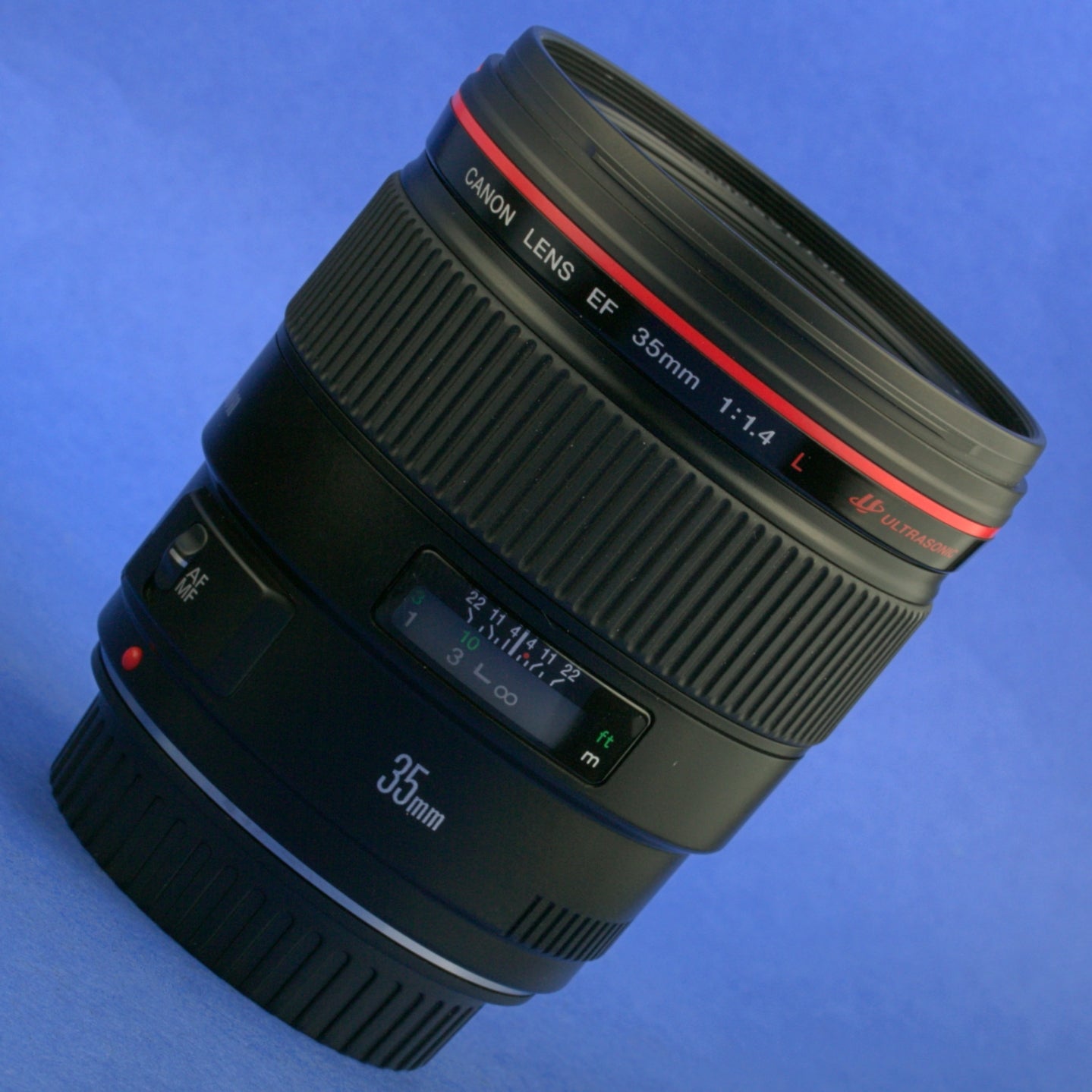 Canon EF 35mm 1.4 L Lens Mint Condition