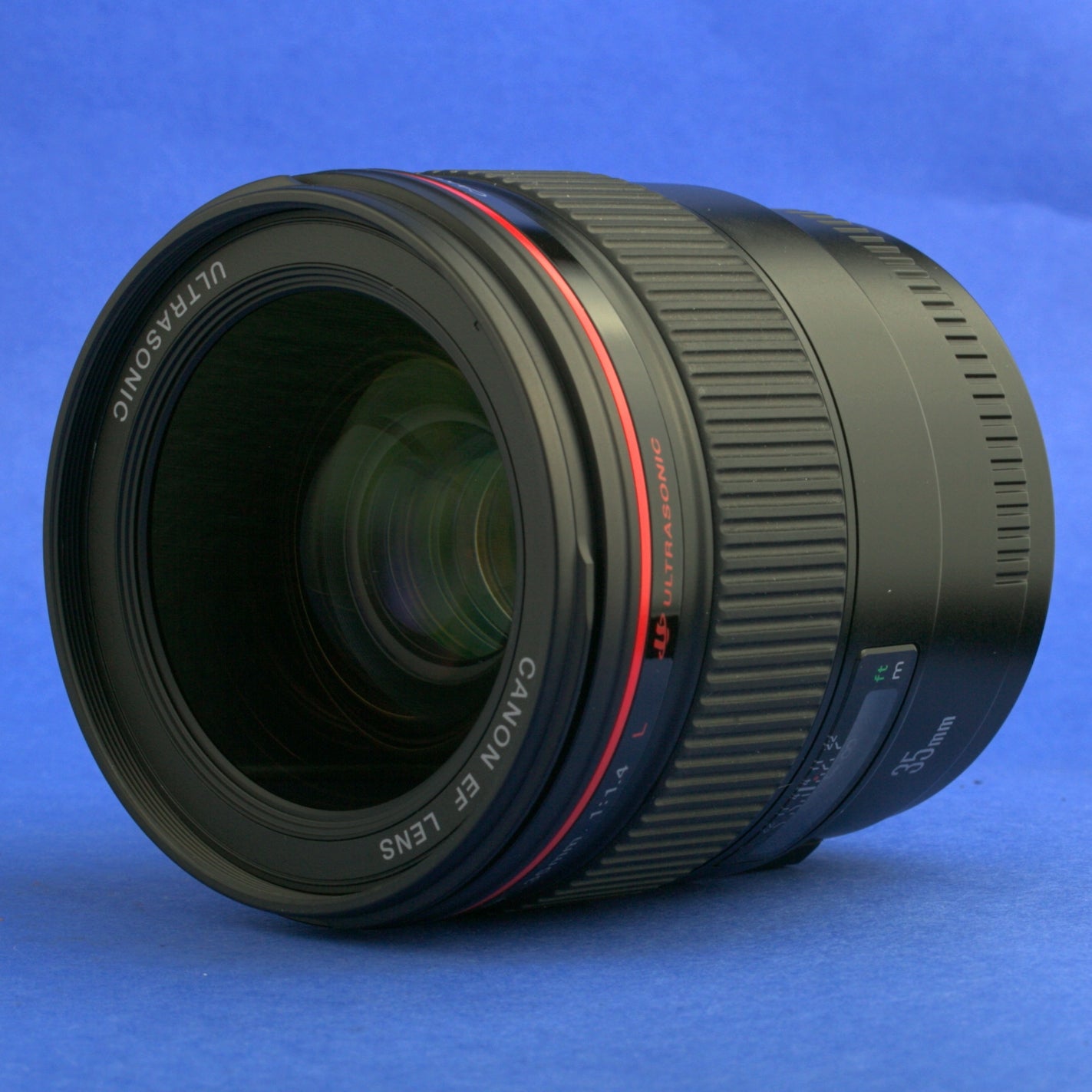 Canon EF 35mm 1.4 L Lens Mint Condition