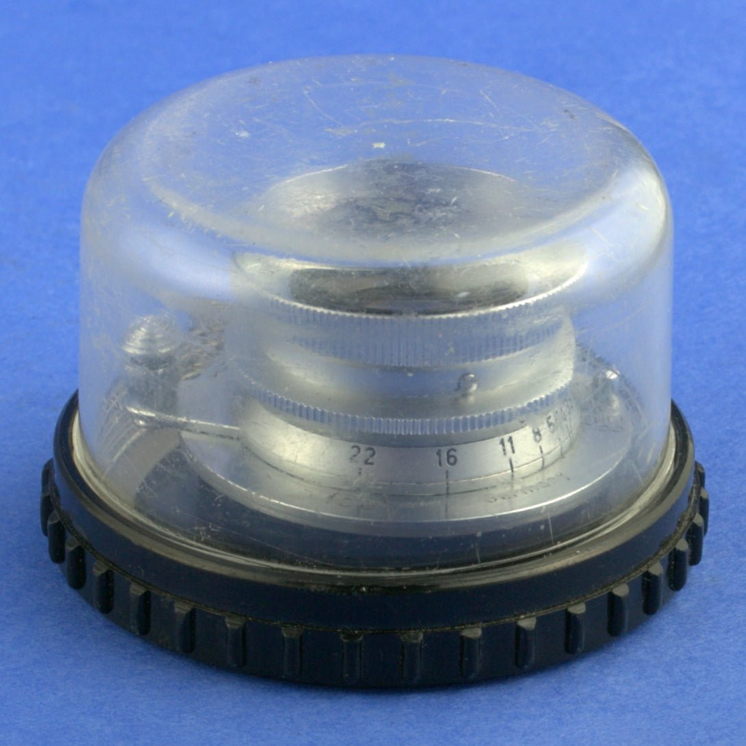 Leica Summaron 35mm 3.5 LTM Lens