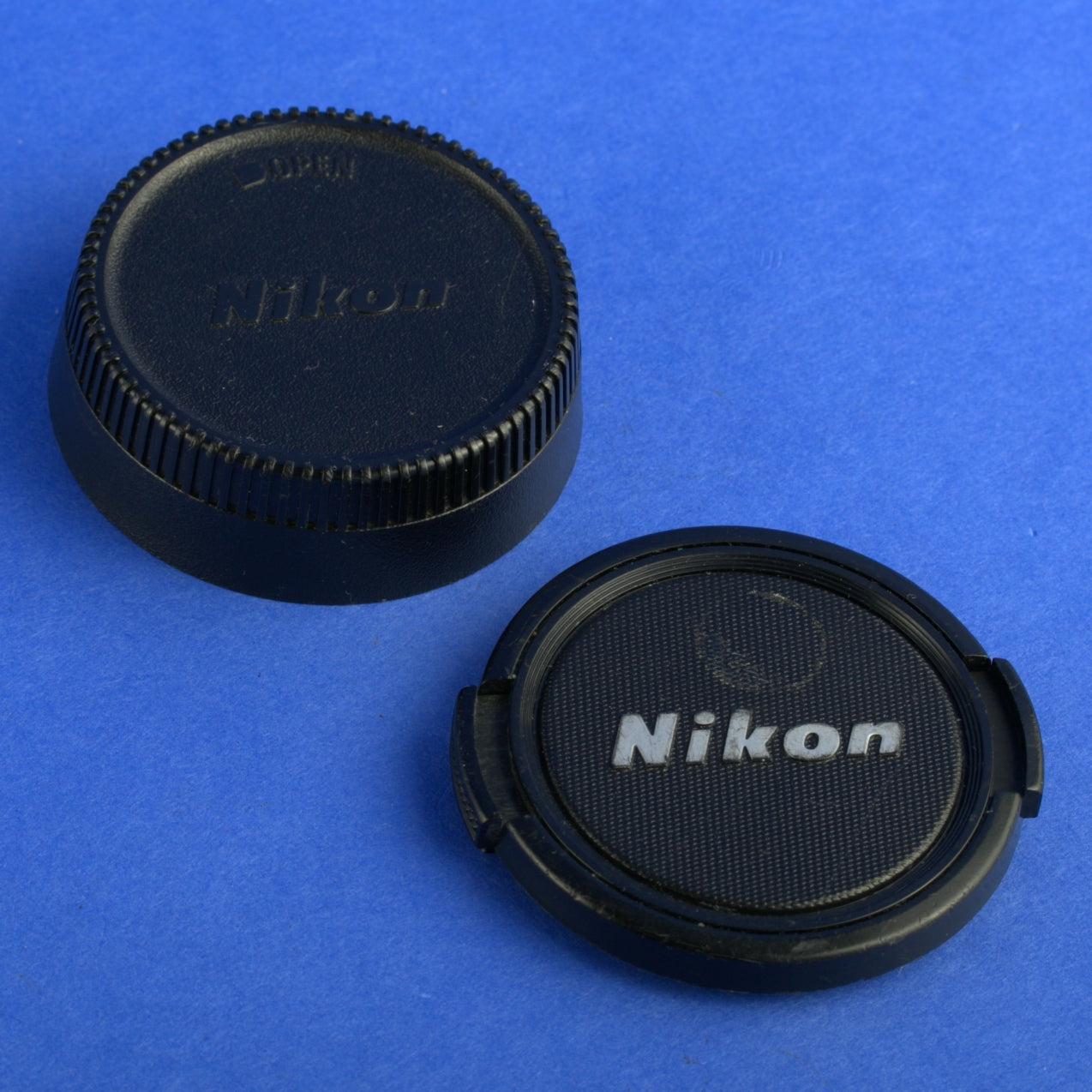 Nikon Nikkor 85mm F2 Ai-S Lens