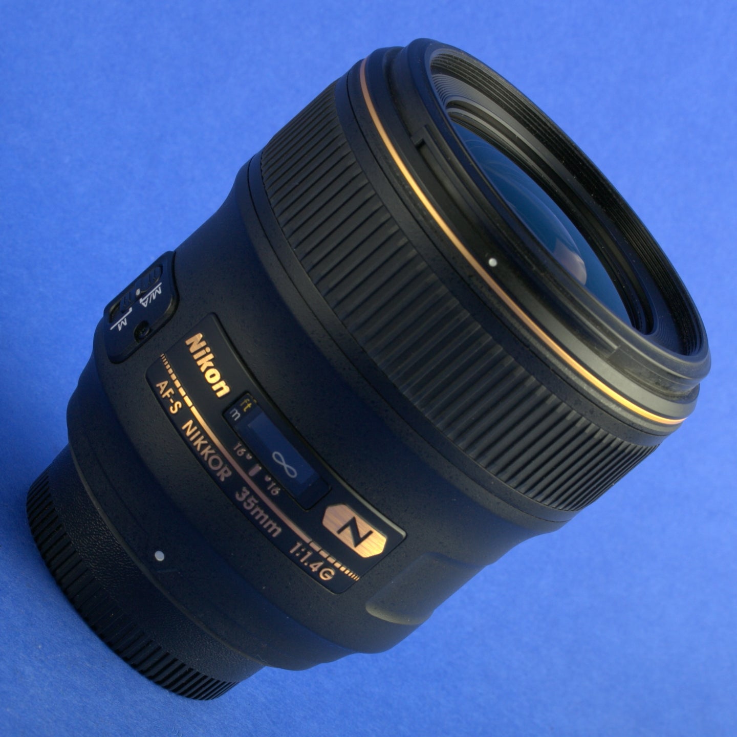 Nikon AF-S Nikkor 35mm 1.4 Lens Beautiful Condition