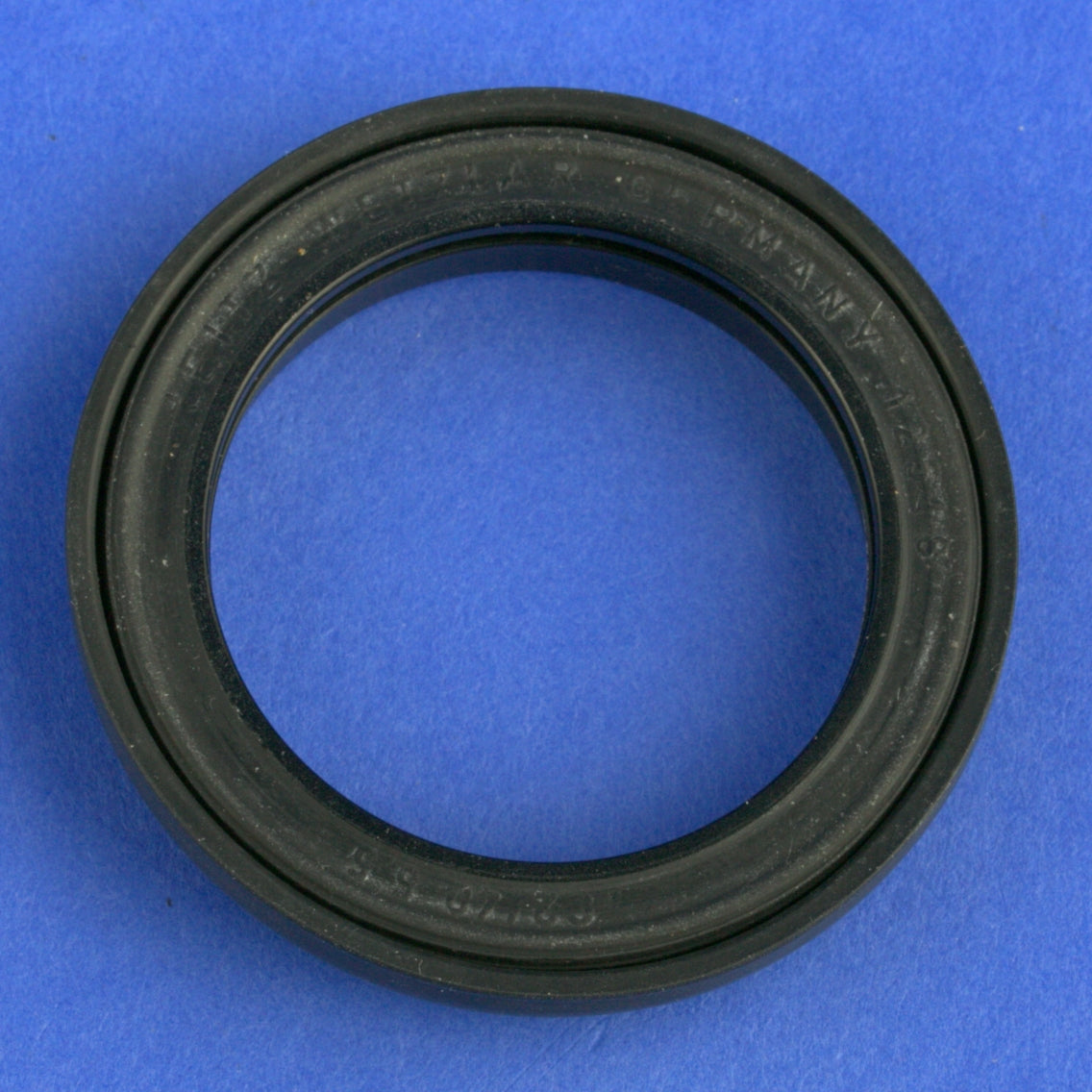 Leica Summicron-C 40mm F2 Lens M Mount Beautiful Condition