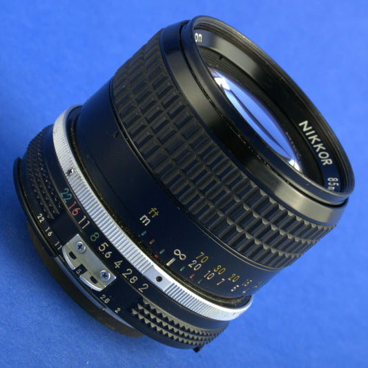 Nikon Nikkor 85mm F2 Ai Lens