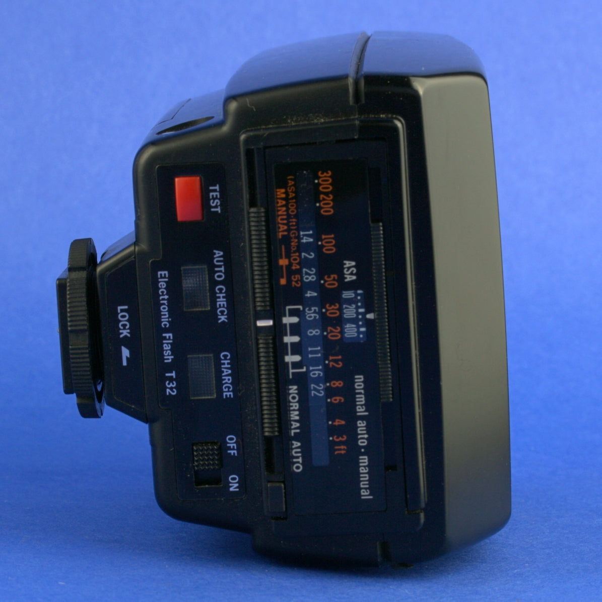 Olympus T32 Shoe Mount Flash