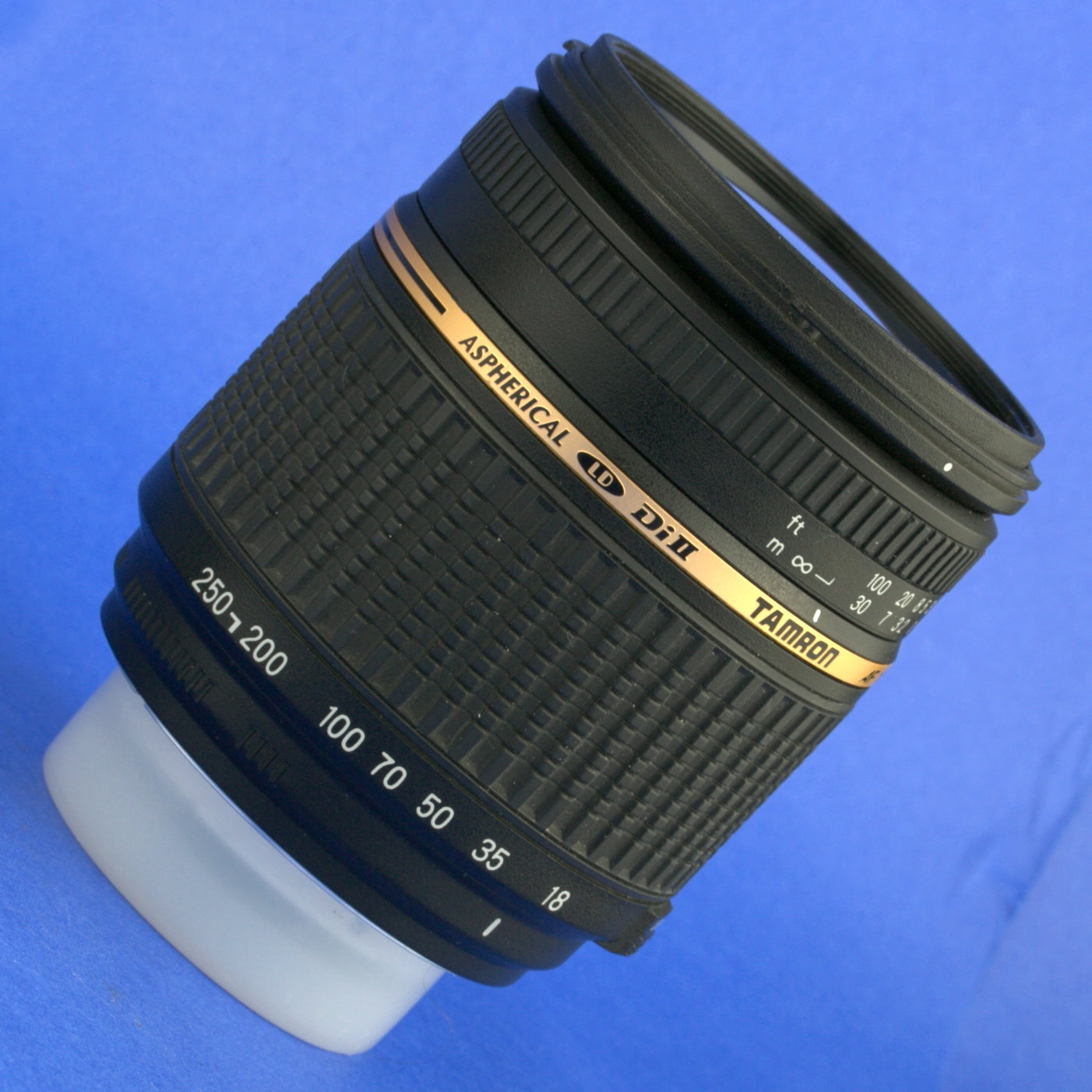 Tamron 18-250mm 3.5-6.3 DI II Lens Nikon AF Mount Beautiful Condition