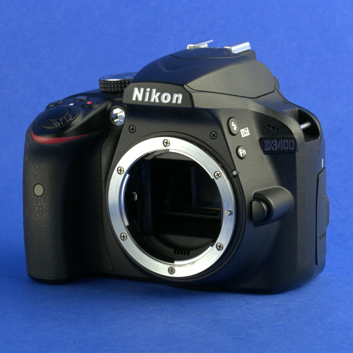 Nikon D3400 Digital Camera Body 2500 Shutter Actuations Beautiful Condition