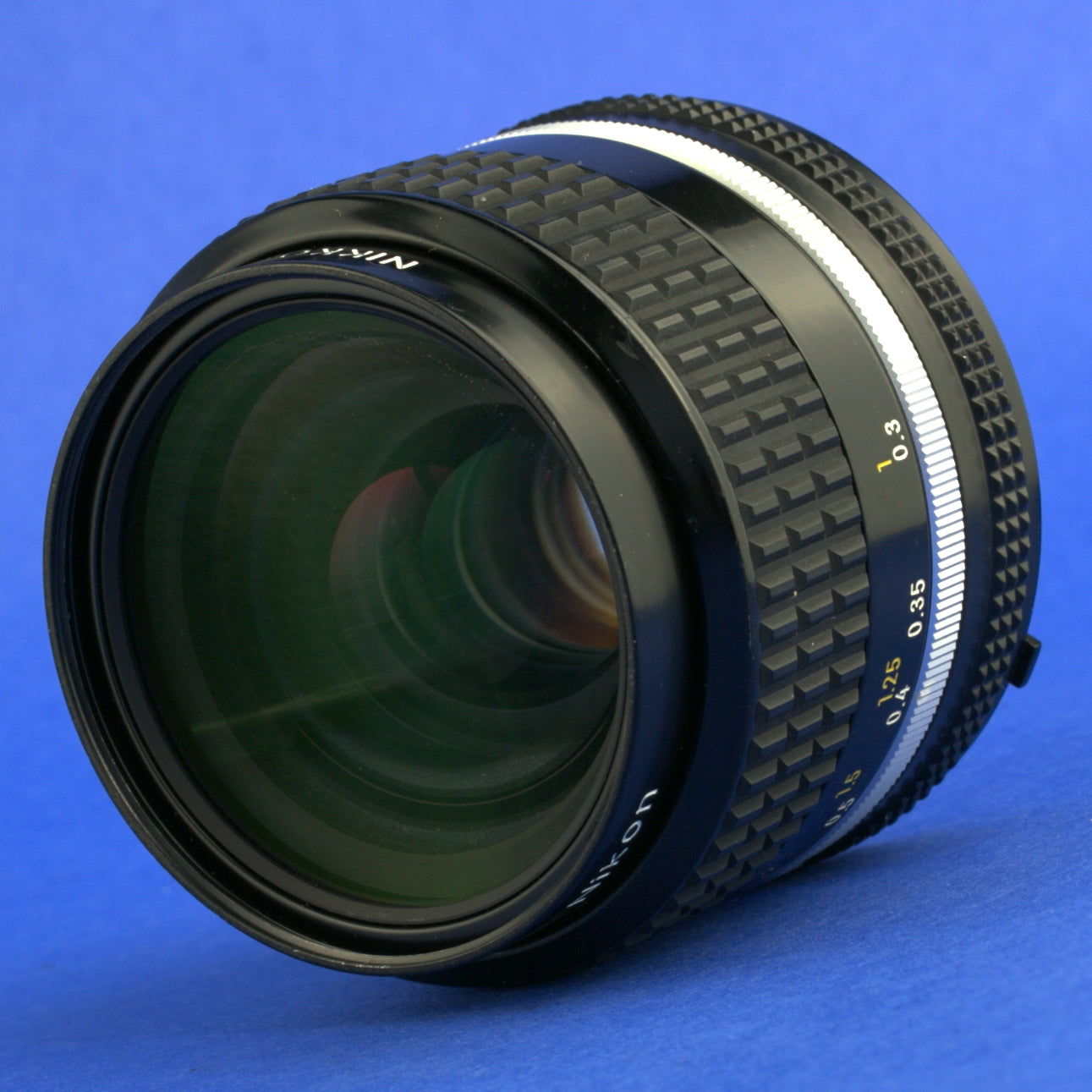 Nikon Nikkor 35mm F2 Ai-S Lens Beautiful Condition