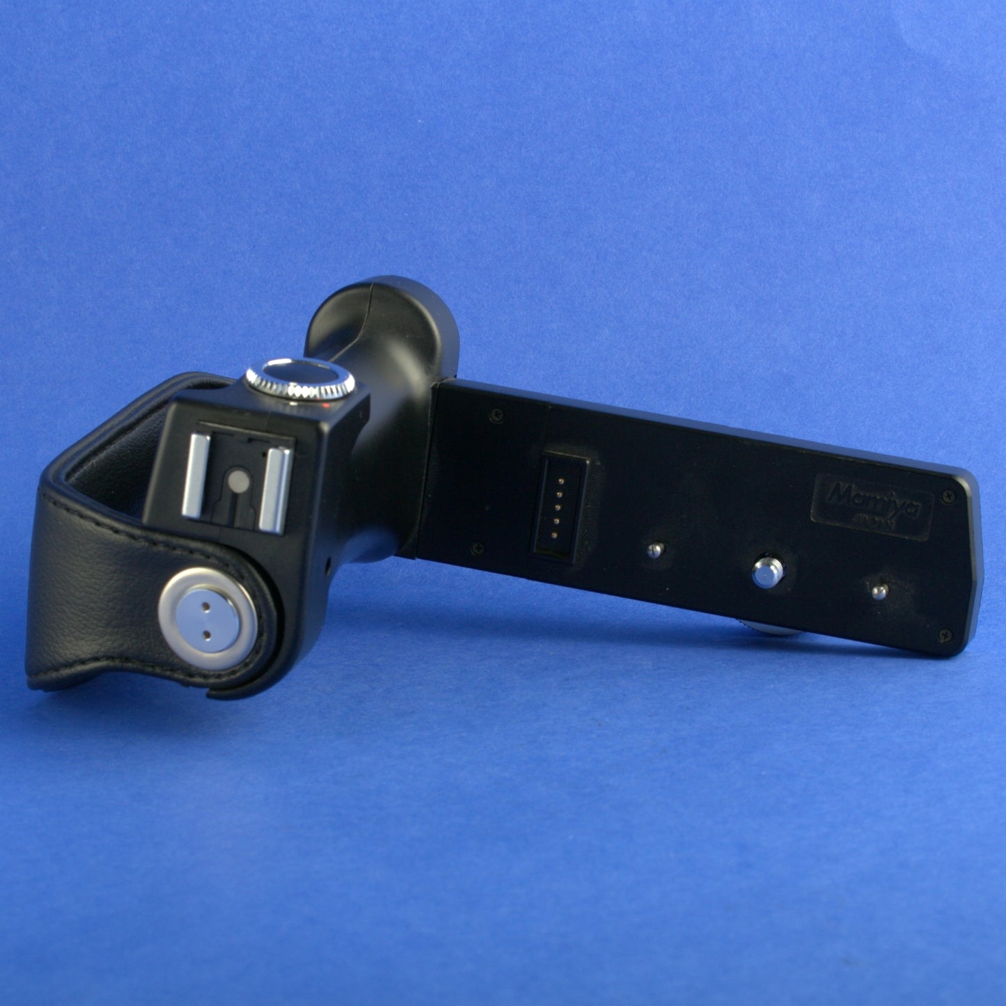 Mamiya GL402 Left Hand Grip for 645 PRO Cameras Beautiful Condition