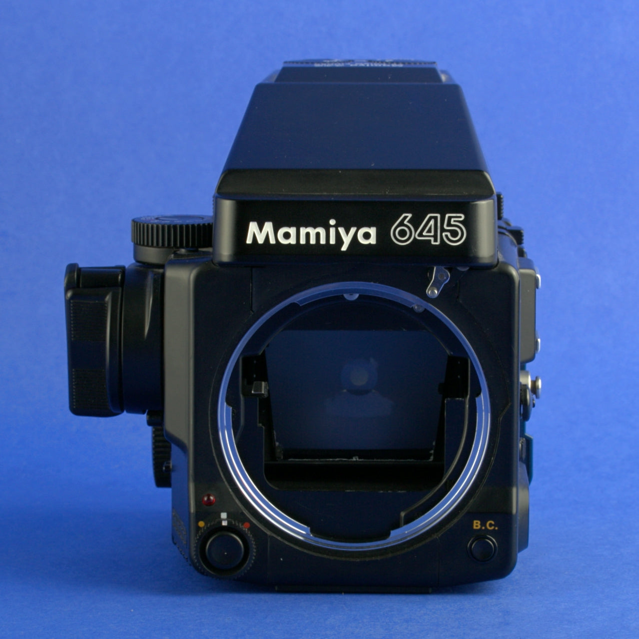 Mamiya M645 Super Medium Format Camera Kit Beautiful Condition