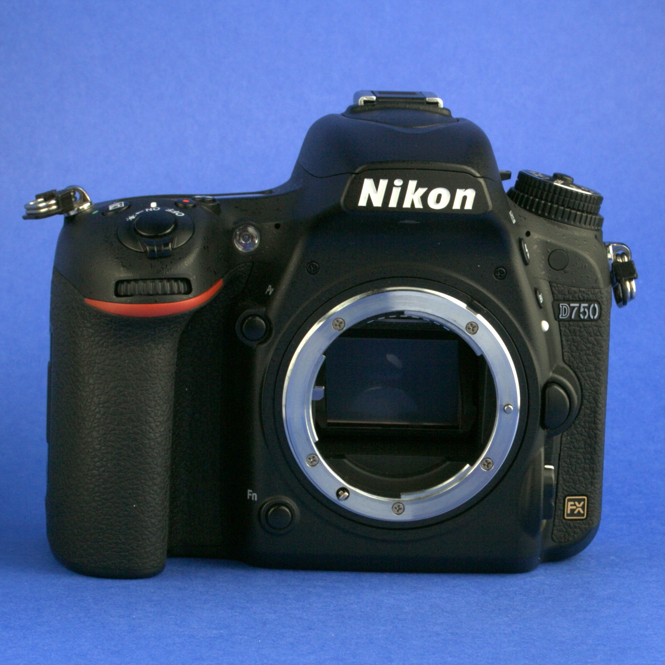 Nikon D750 Digital Camera Body US Model Beautiful Condition