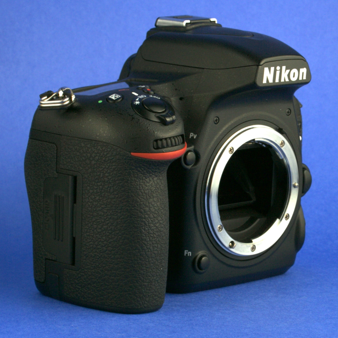Nikon D750 Digital Camera Body US Model Beautiful Condition