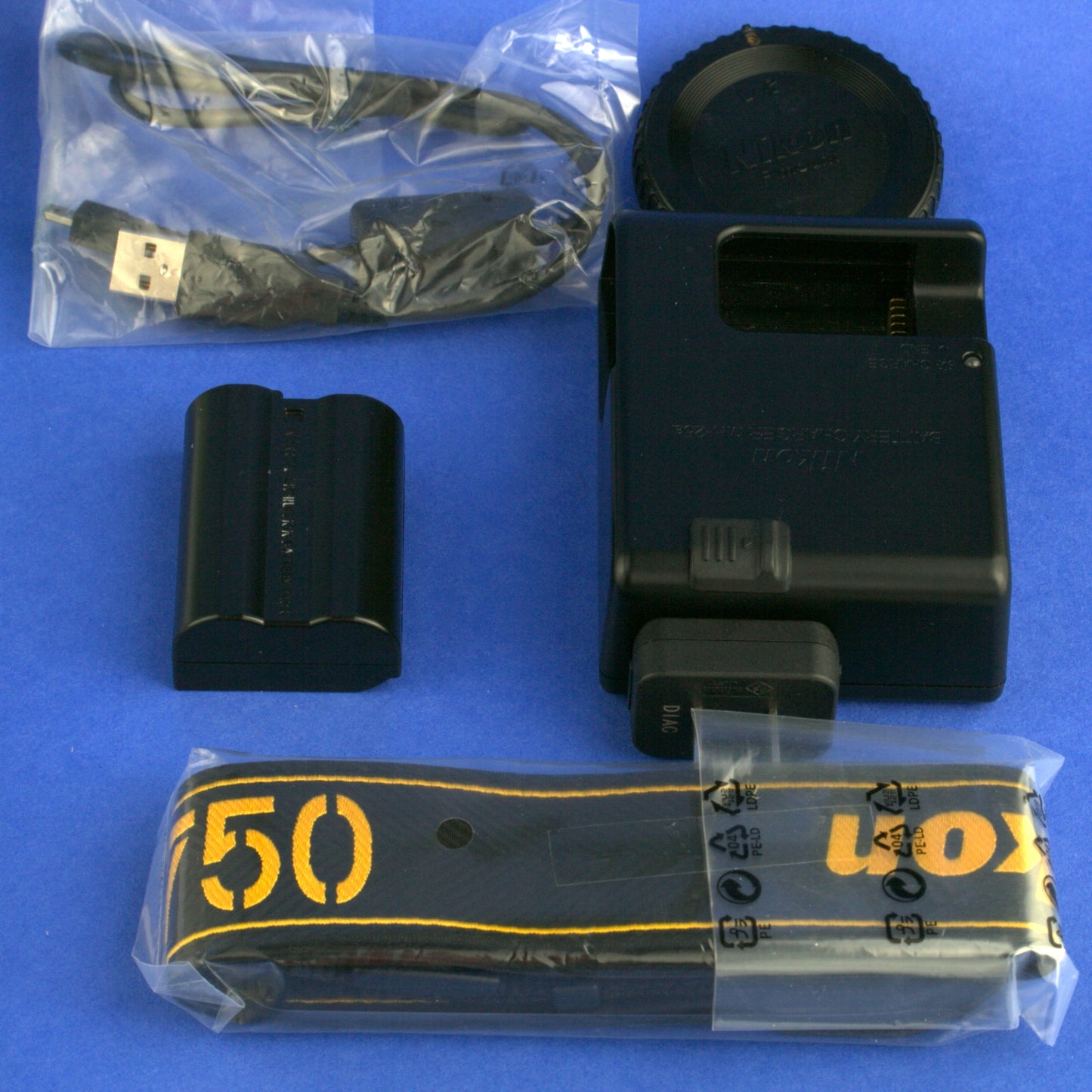 Nikon D750 Digital Camera Body US Model Beautiful Condition