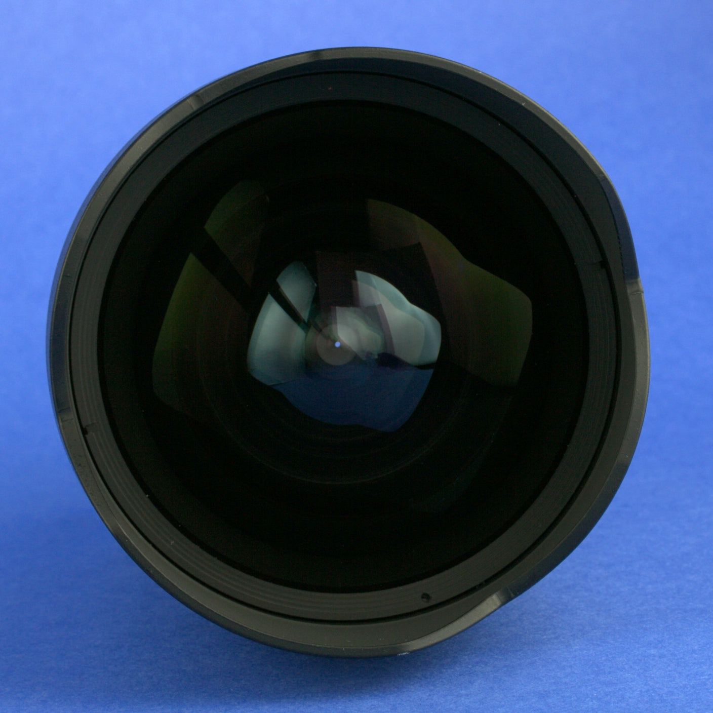 Nikon AF-S Nikkor 14-24mm 2.8 Lens US Model Mint Condition