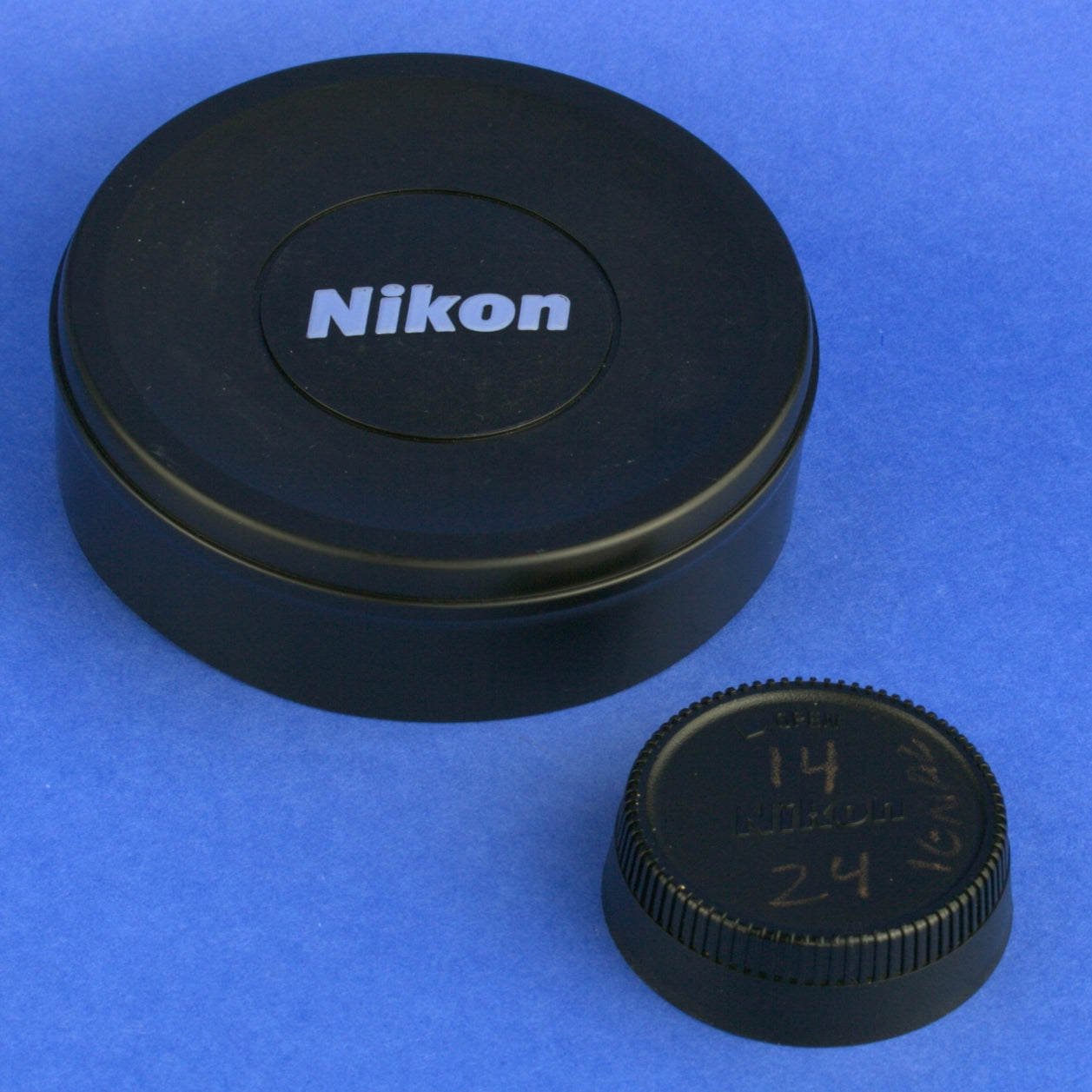 Nikon AF-S Nikkor 14-24mm 2.8 Lens US Model Mint Condition