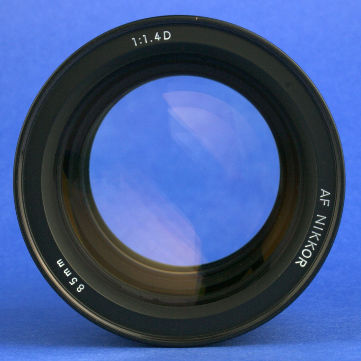 Nikon AF Nikkor 85mm 1.4 D Lens Mint Condition