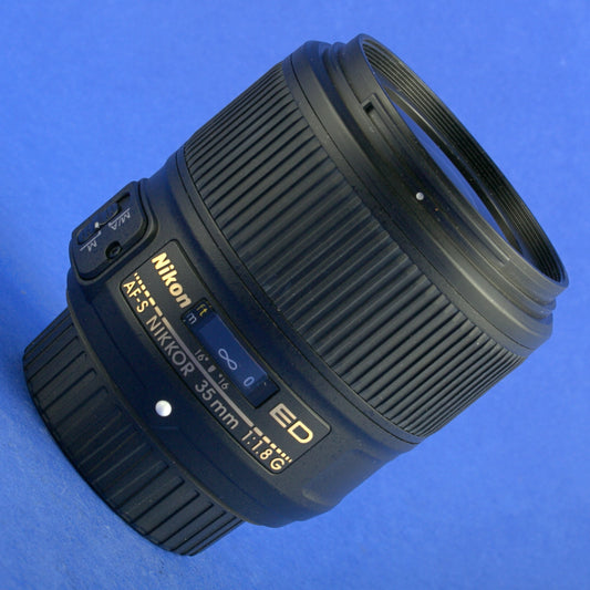 Nikon AF-S Nikkor 35mm 1.8 ED Lens