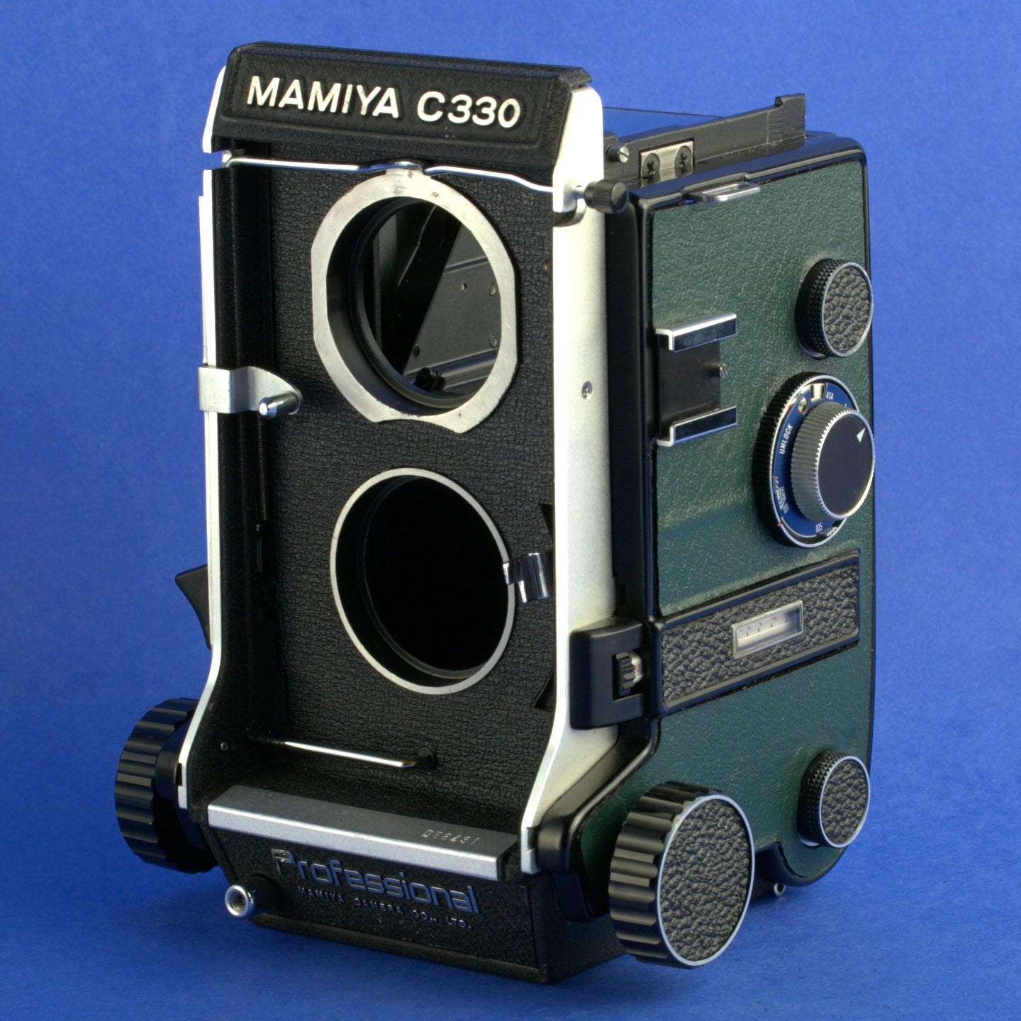 Mamiya C330 Film Camera Body Only Not Working Parts Only