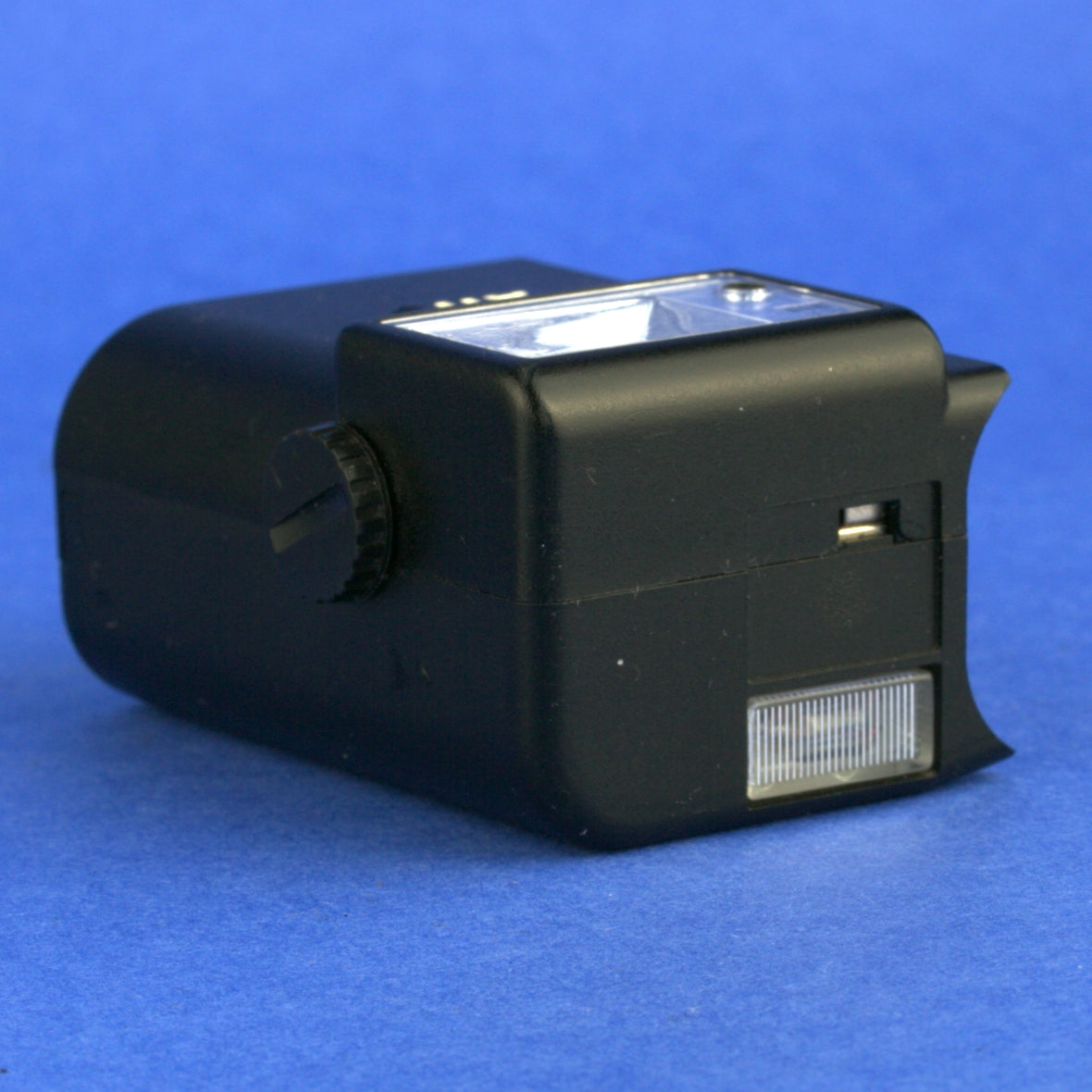 Olympus A11 Flash For XA, XA2, XA3, XA4 Cameras *** READ ***