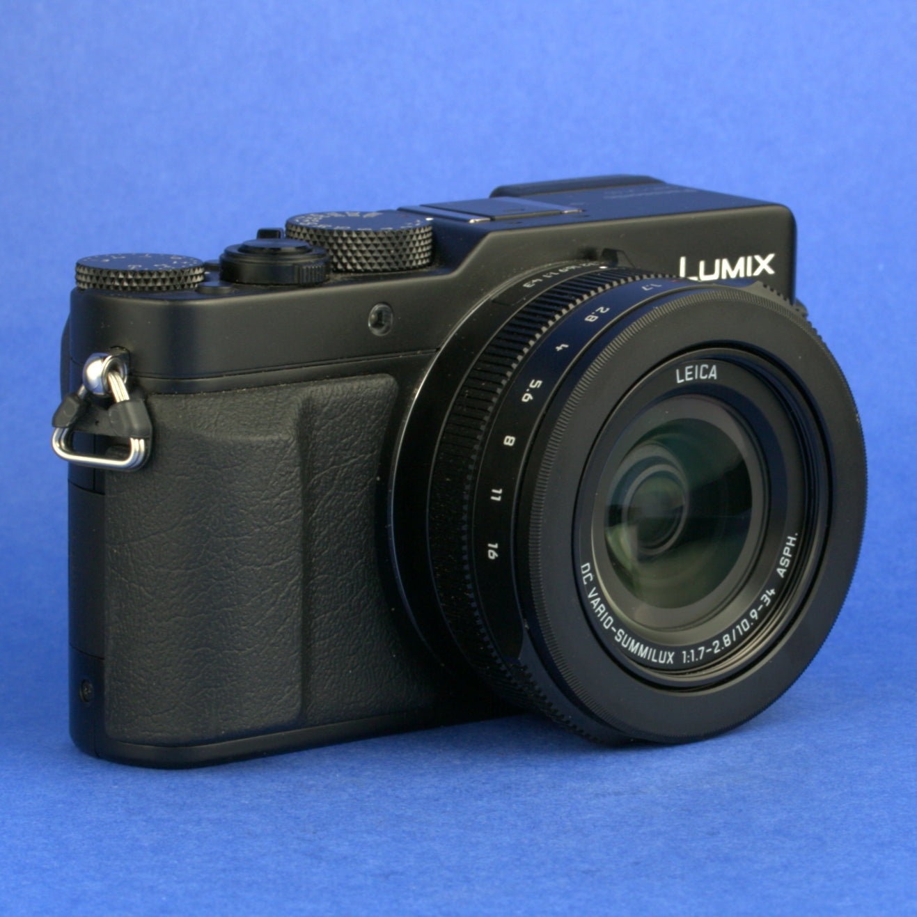 Panasonic Lumix DMC-LX100 Digital Camera 1200 Actuations Beautiful Condition