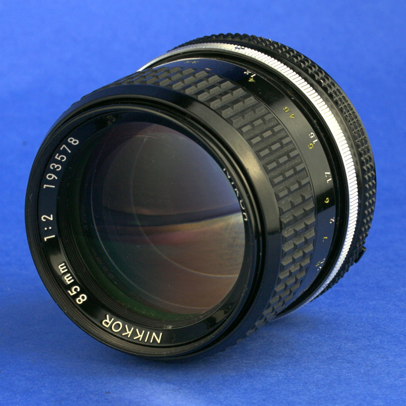 Nikon Nikkor 85mm F2 Ai Lens