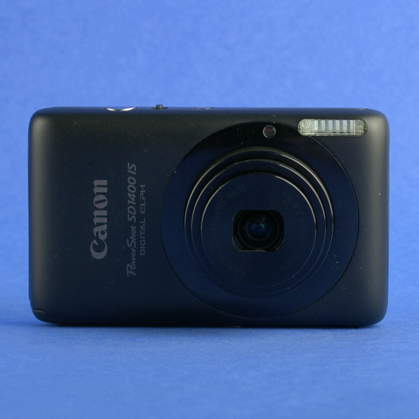 Canon SD1400 IS Digital Camera Near Mint Condition