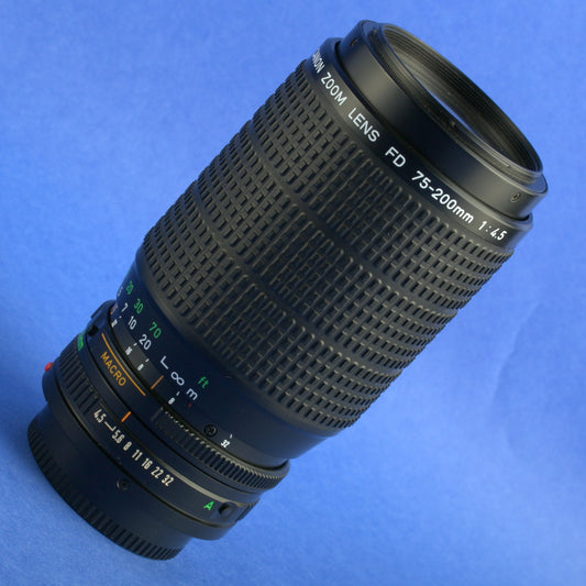 Canon FD 75-200mm 4.5 Macro Lens Near Mint Condition