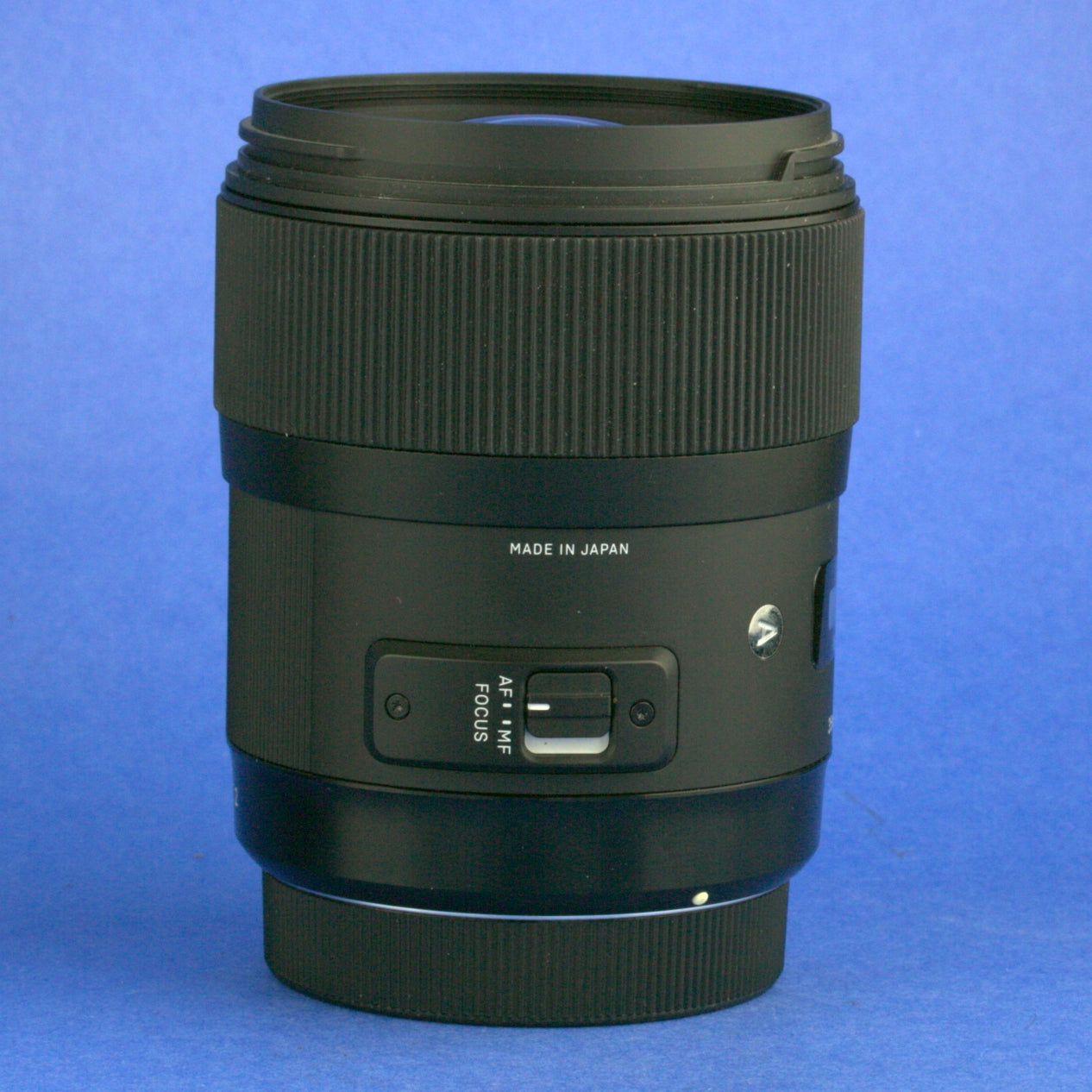 Sigma 35mm 1.4 Art Lens Canon EOS Mount Near Mint Condition