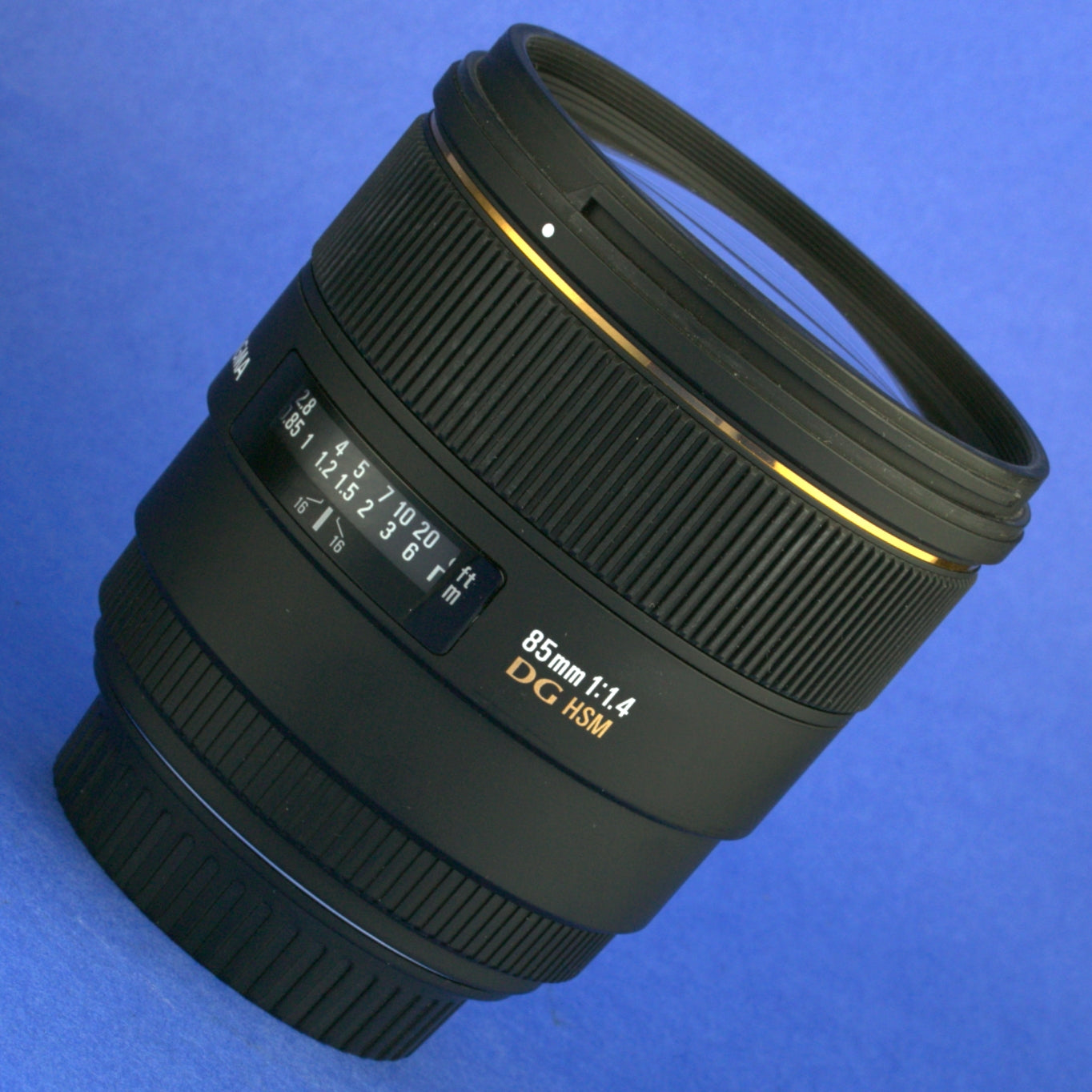 Sigma 85mm 1.4 DG EX Lens Canon EOS Mount Near Mint Condition