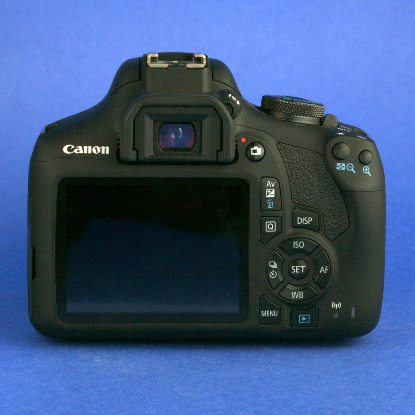 Canon EOS Rebel T7 Digital Camera with 18-55mm Lens Beautiful Condition