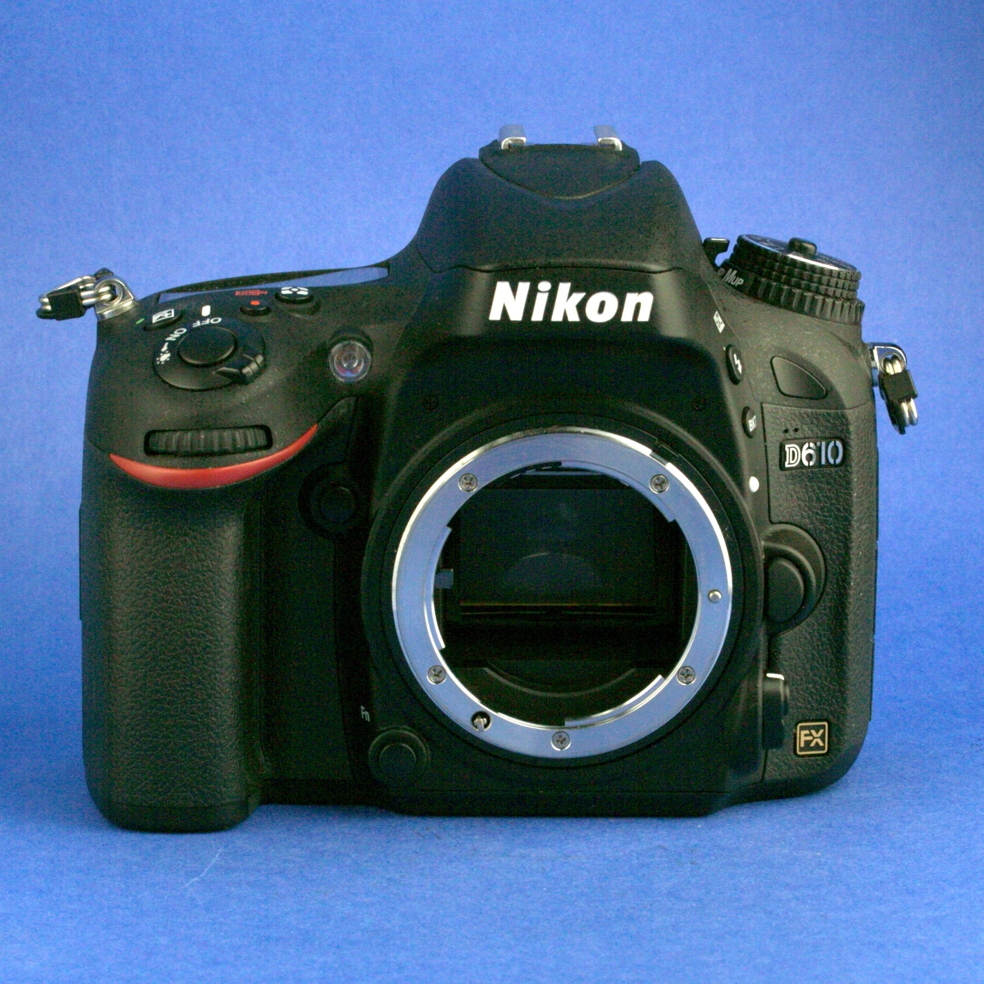 Nikon D610 Digital Camera Body 4300 Actuations US Model Mint Condition