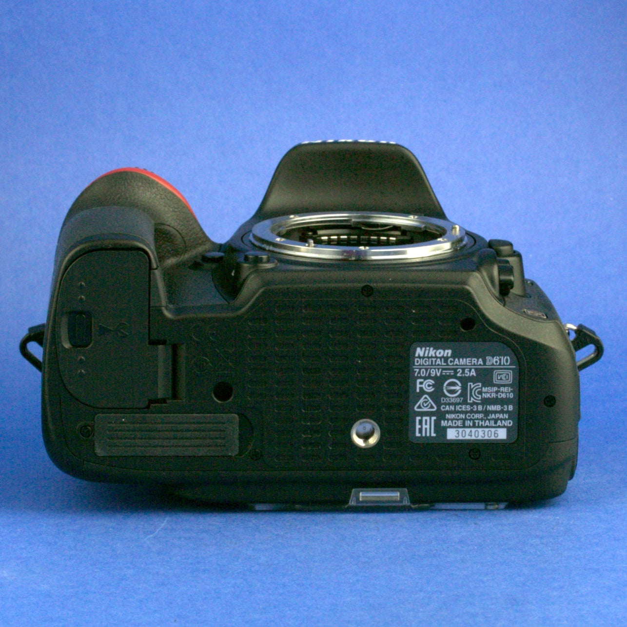 Nikon D610 Digital Camera Body 4300 Actuations US Model Mint Condition