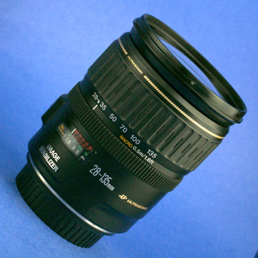 Canon EF 28-135mm 3.5-5.6 IS Lens Near Mint Condition