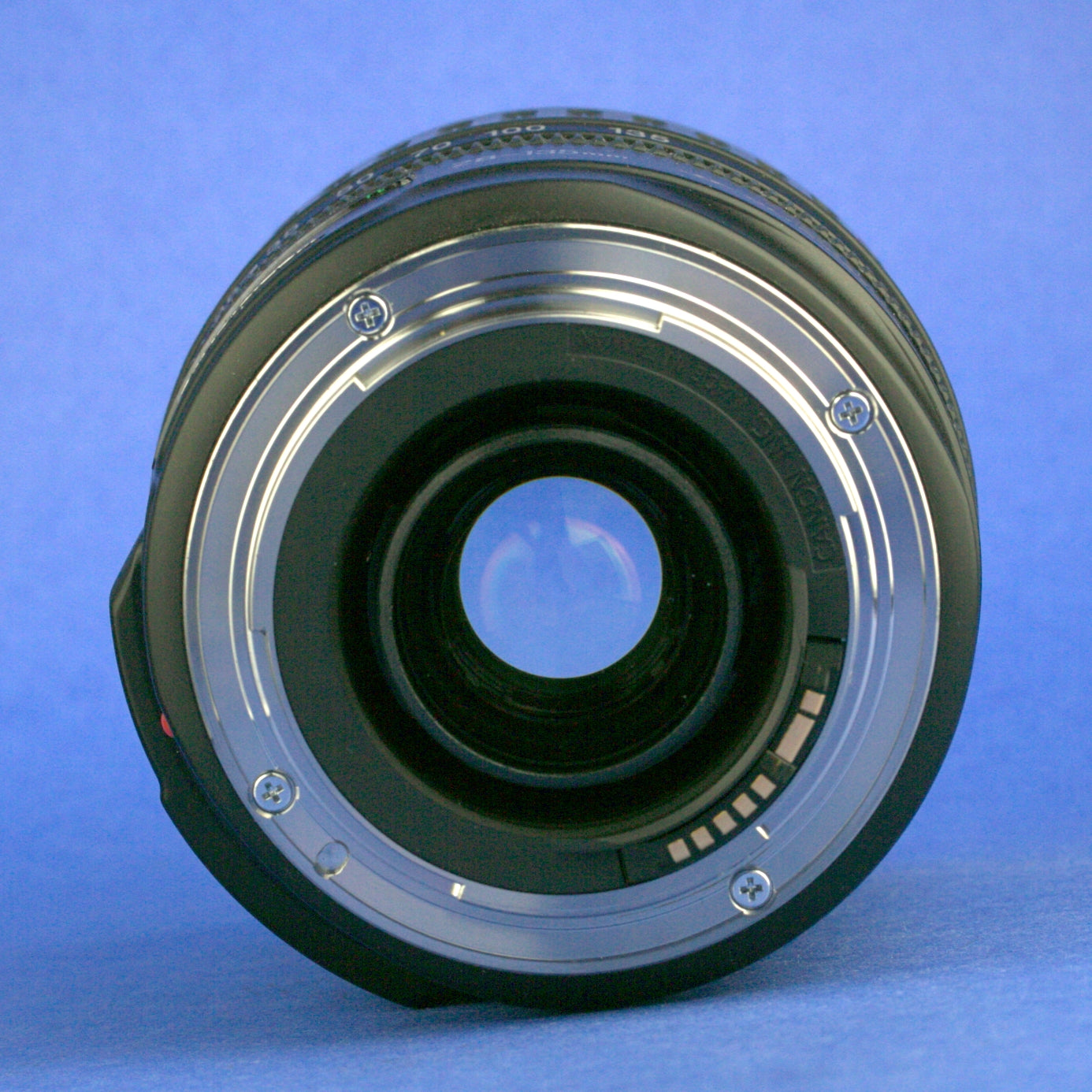 Canon EF 28-135mm 3.5-5.6 IS Lens Near Mint Condition