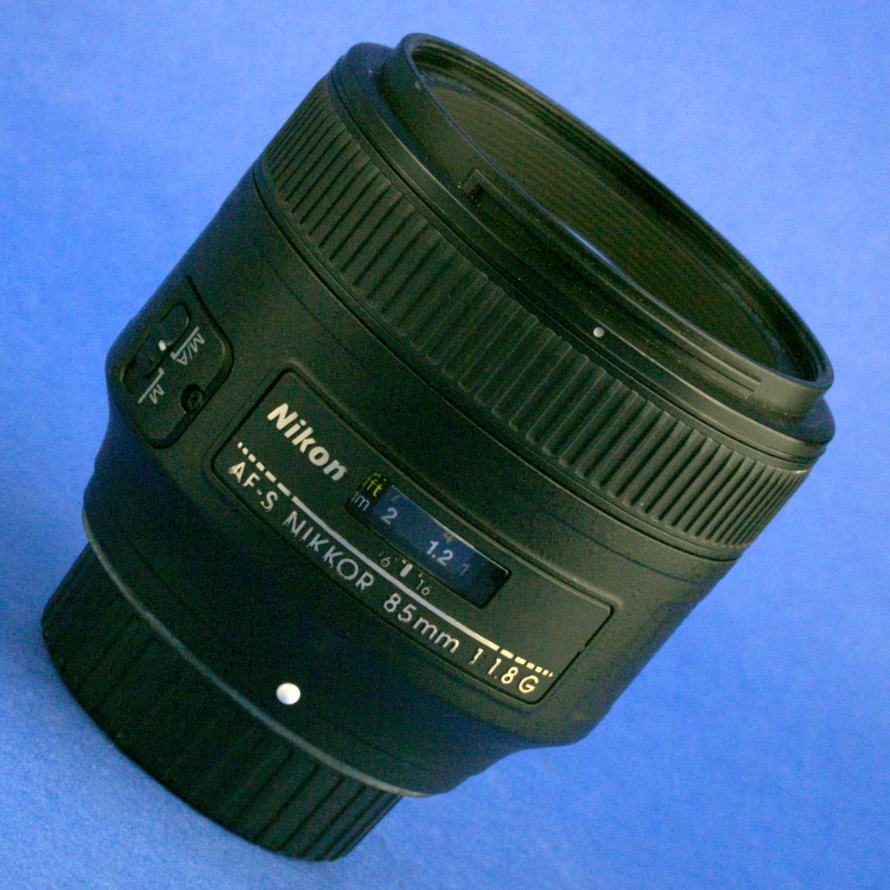 Nikon AF-S Nikkor 85mm 1.8 Lens Beautiful Condition