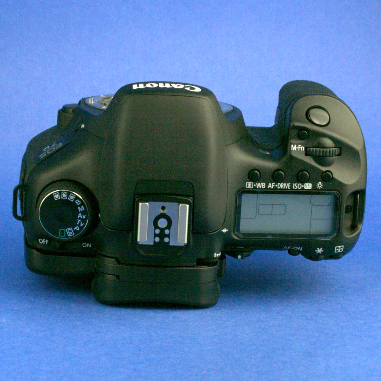 Canon 7D Digital Camera Body Only US Model Mint Condition 5500 Actuations
