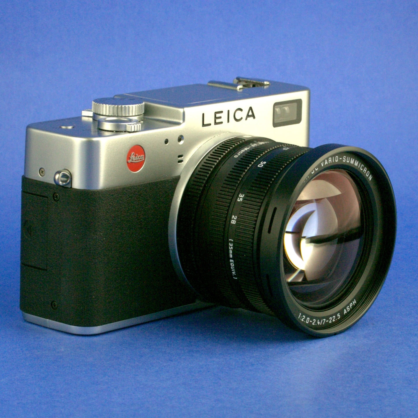Leica Digilux 2 Digital Camera Beautiful Condition