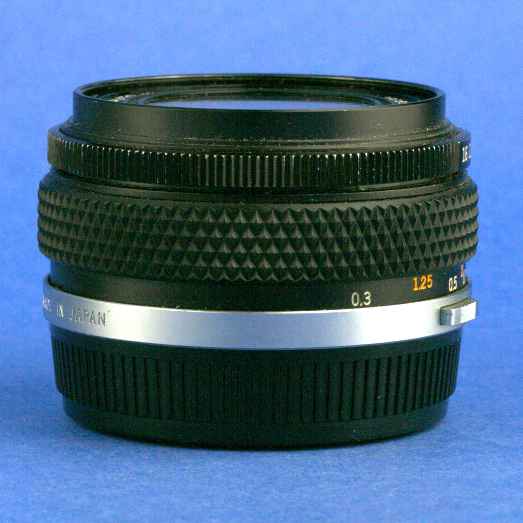 Olympus OM 28mm 3.5 Auto-W Lens