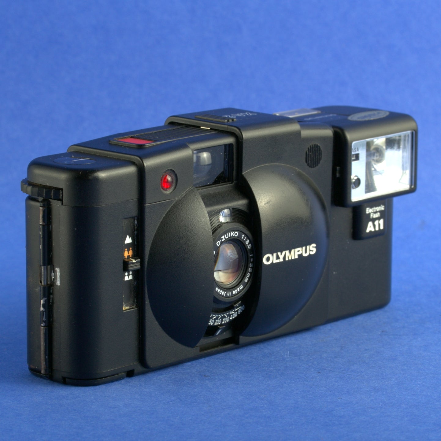 Olympus XA2 Film Camera with A11 Flash