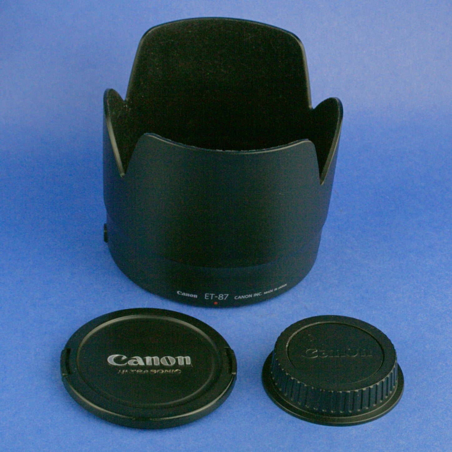Canon EF 70-200mm 2.8 L IS II Lens Near Mint Condition
