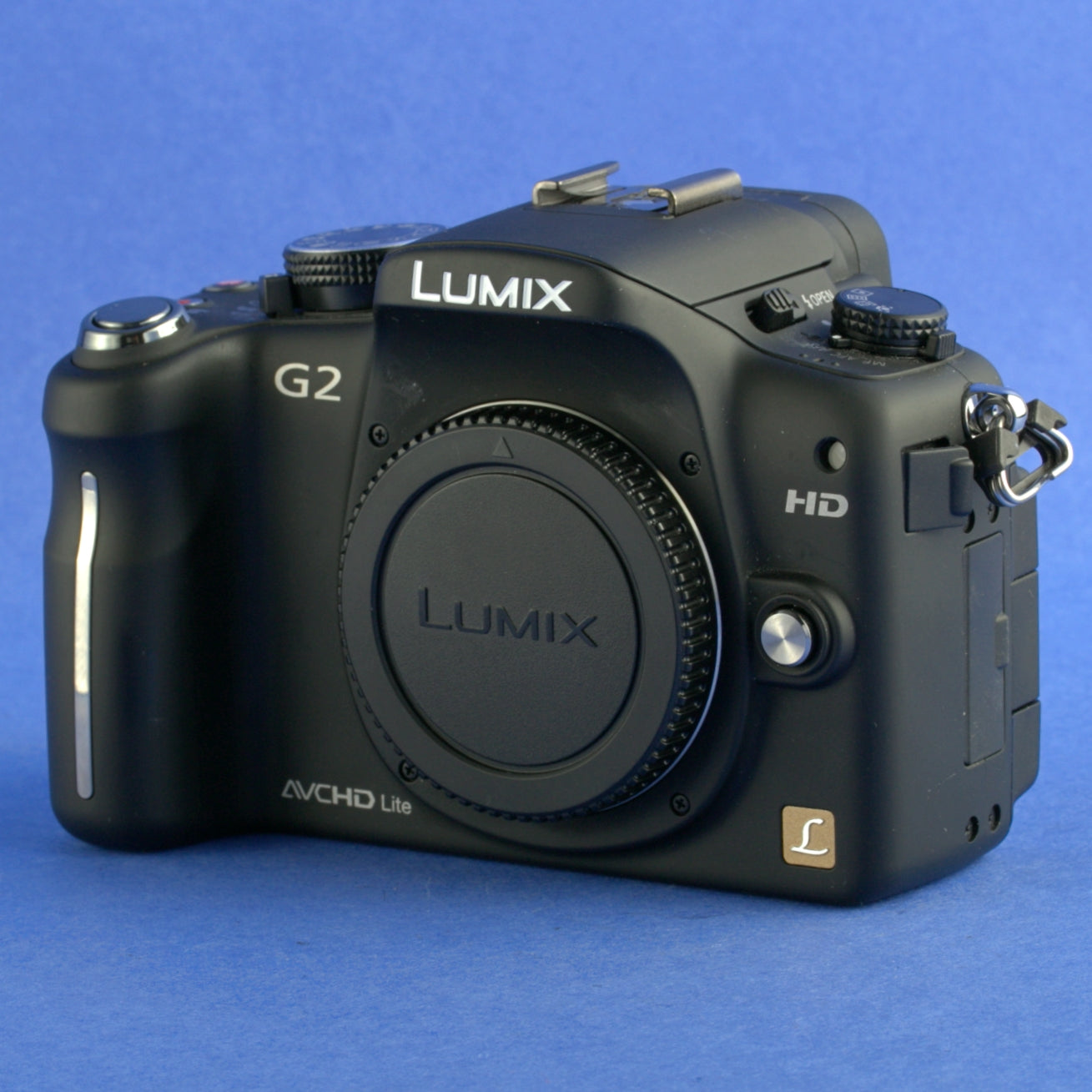 Panasonic Lumix DMC-G2 Digital Camera Body 140 Actuations Mint Condition