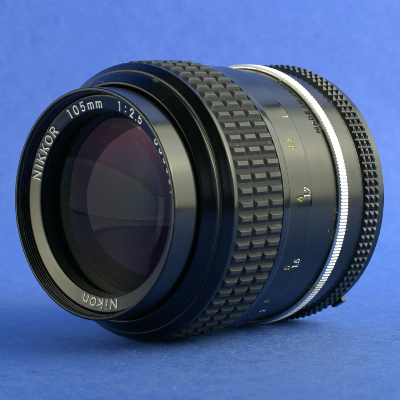 Nikon Nikkor 105mm 2.5 Ai Lens Beautiful Condition