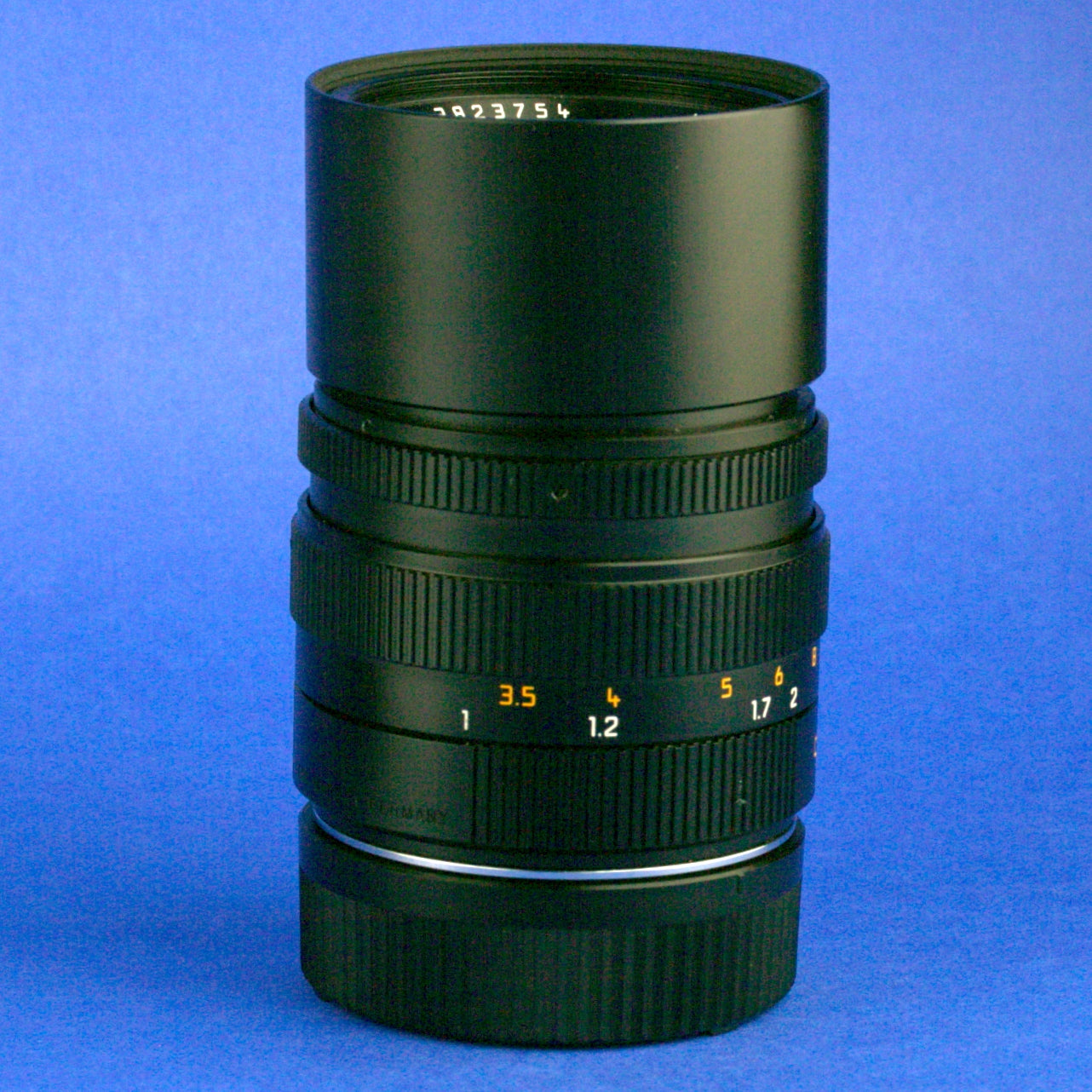 Leica Elmarit-M 90mm 2.8 E46 Lens 11807 Mint Condition