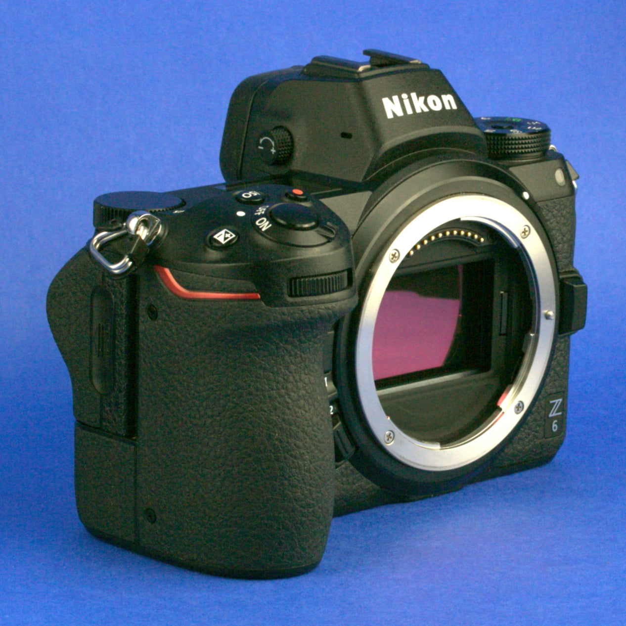 Nikon Z6 Digital Camera Body 2500 Actuations Beautiful Condition