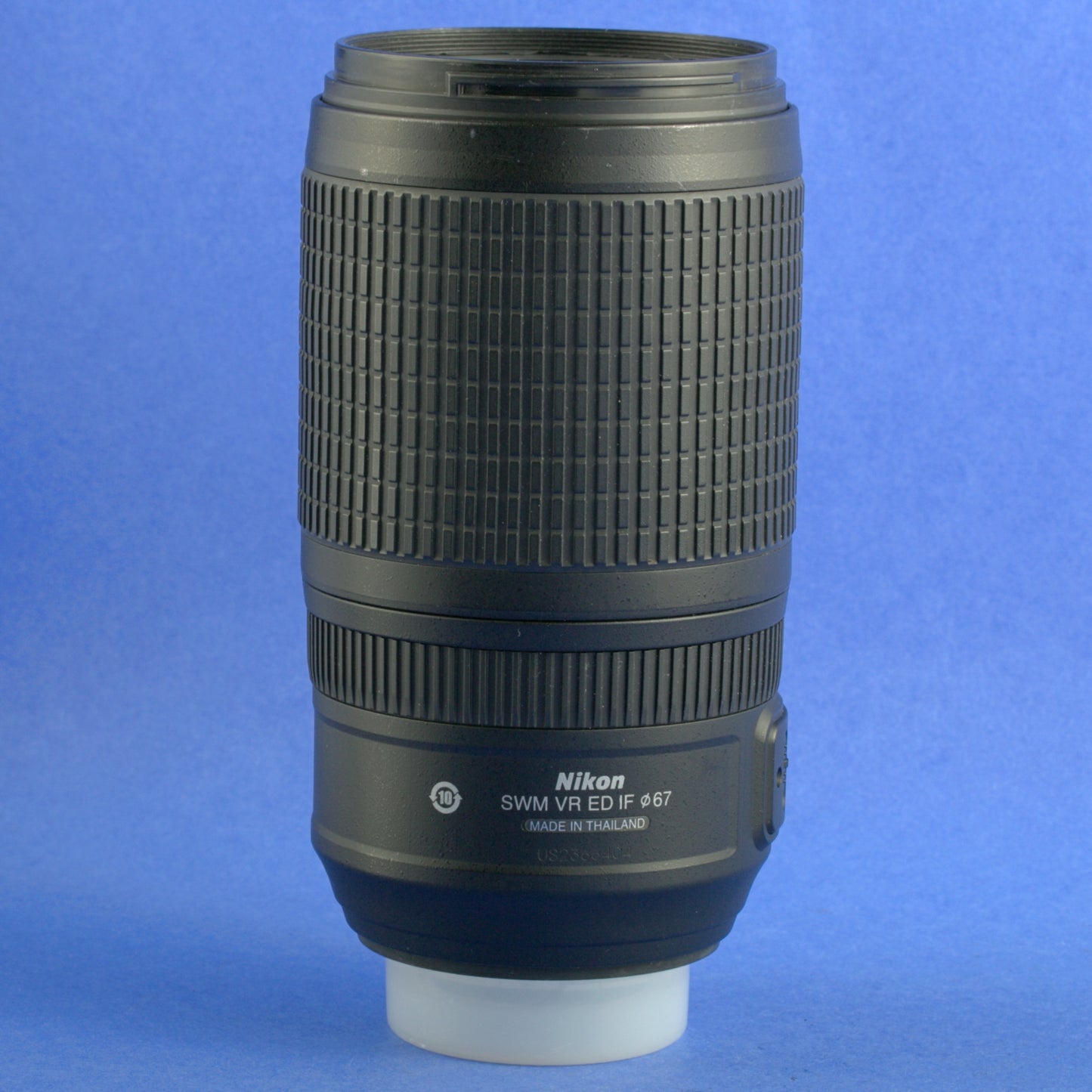 Nikon AF-S Nikkor 70-300mm 4.5-5.6 VR Lens US Model