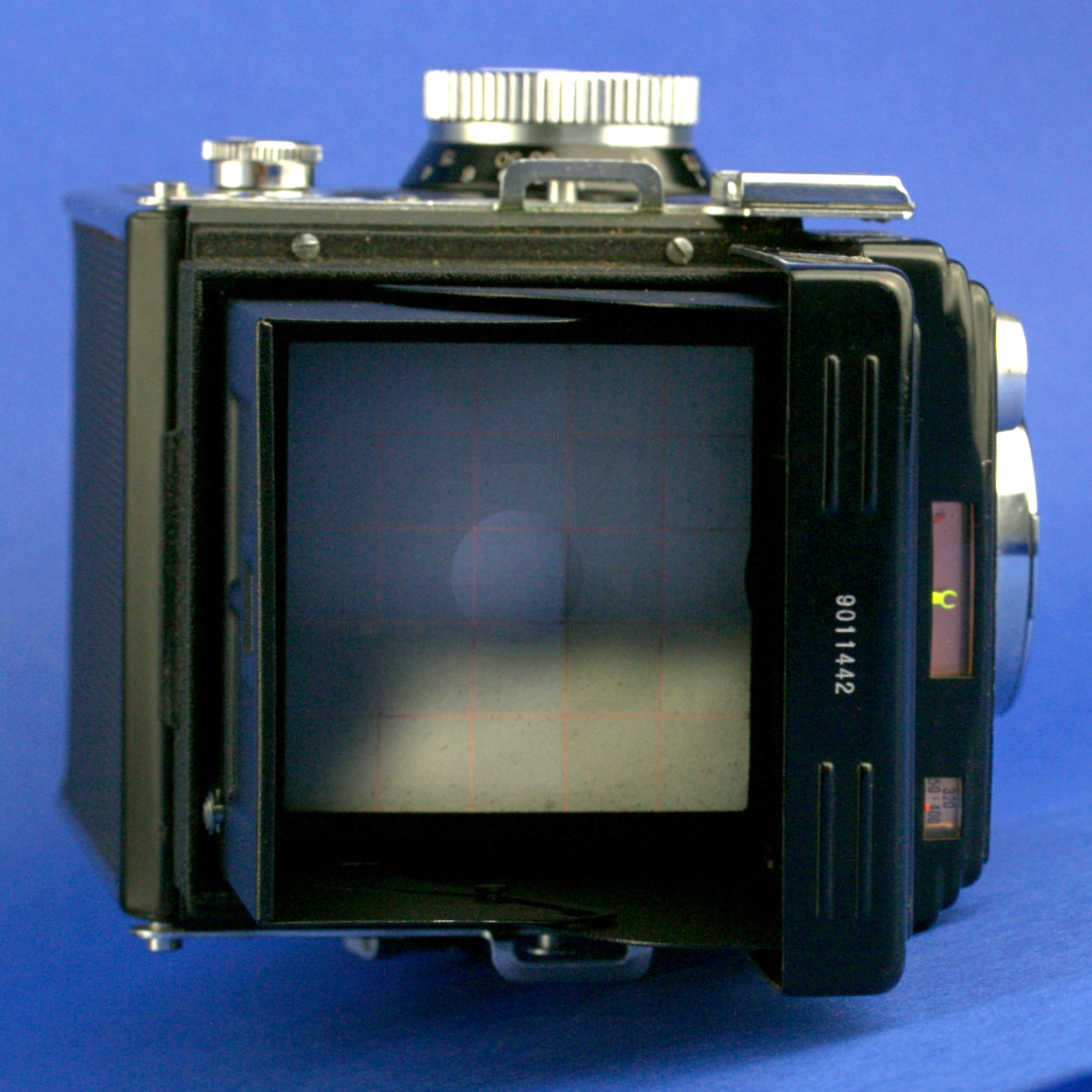 Yashica Mat-124 Film Camera Body Not Working
