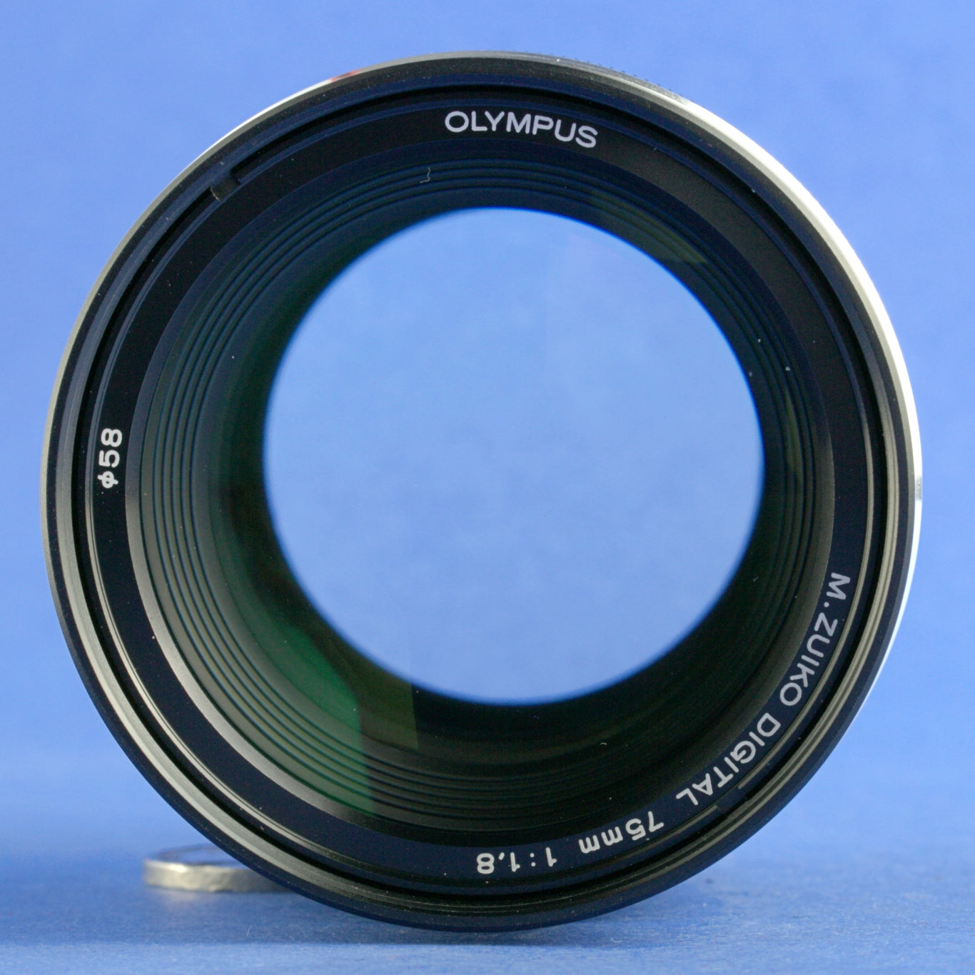Olympus Digital 75mm 1.8 M.Zuiko ED Lens Black Mint Condition