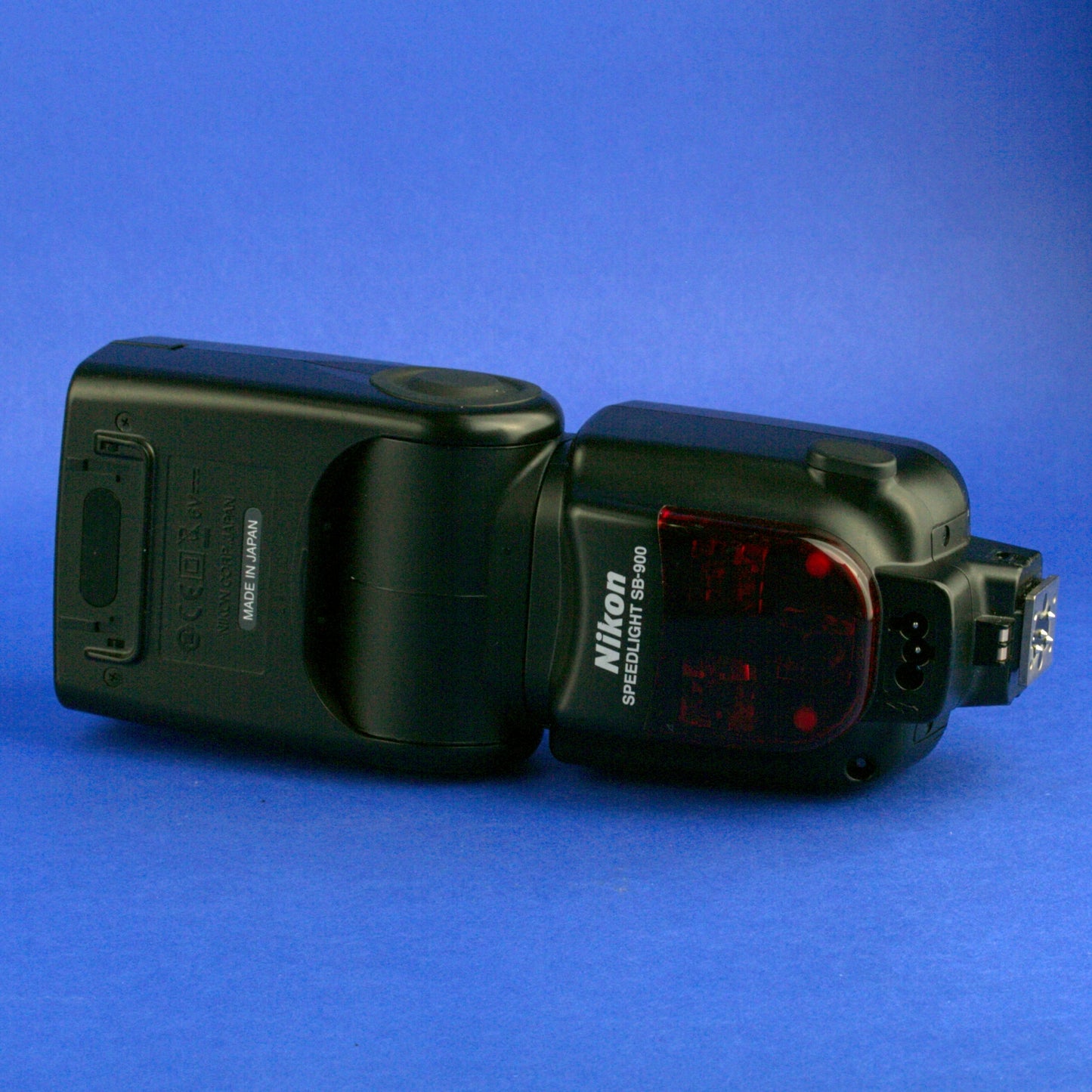 Nikon SB-900 Speedlight Shoe Mount Flash